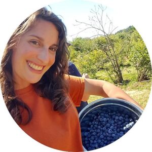 Episode 443: Why Should I Hire a Food Copywriter for My Blog? (+ Tips to Start Your Food Writing Career) with Michelle Hauck