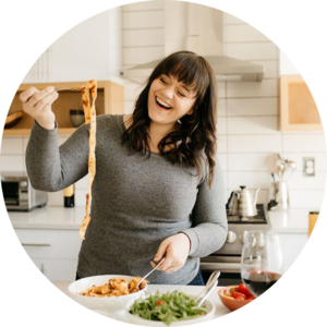 Episode 723: Solopreneur to CEO – Build a Strategic, Sustainable Food Blog with a Powerful Team With Jessie Johnson