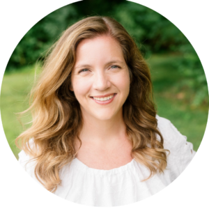 Episode 747: How To Prepare For Tax Season Without Panic (+Top Deductions Food Bloggers Can Claim) With Amy Northard