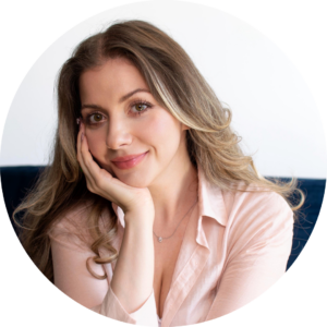 Episode 778: Is Your Blog Ready for AI Search? The AEO Strategy You Need Now With Hanelore Dumitrache