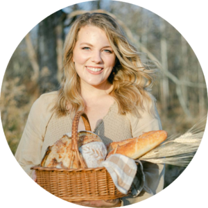 Episode 792: She Monetized Her Blog in One Year – Here’s the Instagram Playbook That Got Her There With Emily Christensen